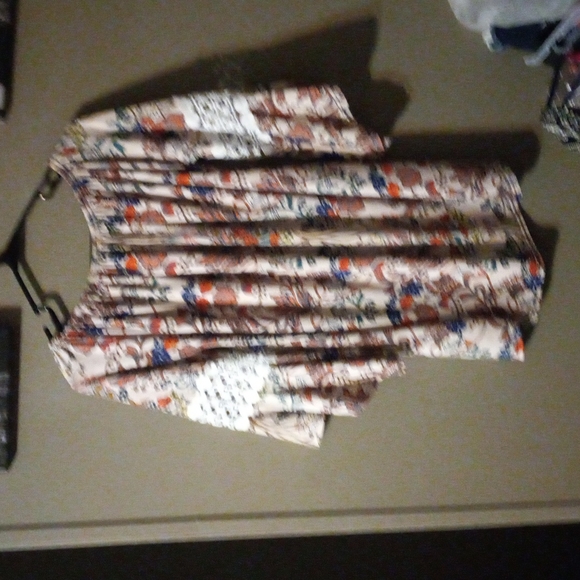 Win win pinwheel sleeve tunic large to xl - Picture 4 of 4